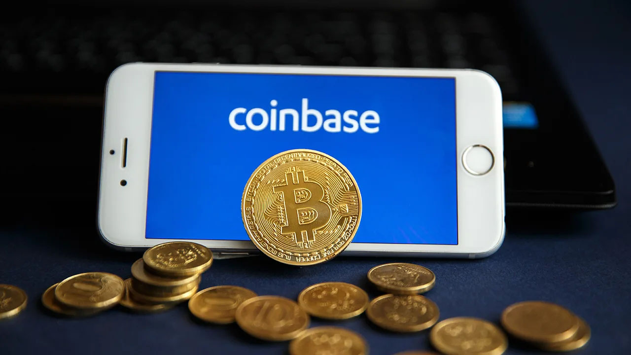 Bitcoin 500.000 dolar olacak diyen Cathie Wood'dan Coinbase'e büyük destek!