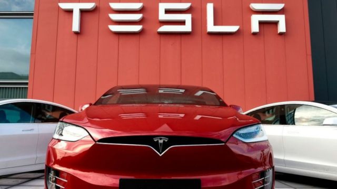 Tesla İnanılmaz Bir Para Cezasına Çarptırıldı! Tam Tamına 2,2 Milyon Ödeyecek!