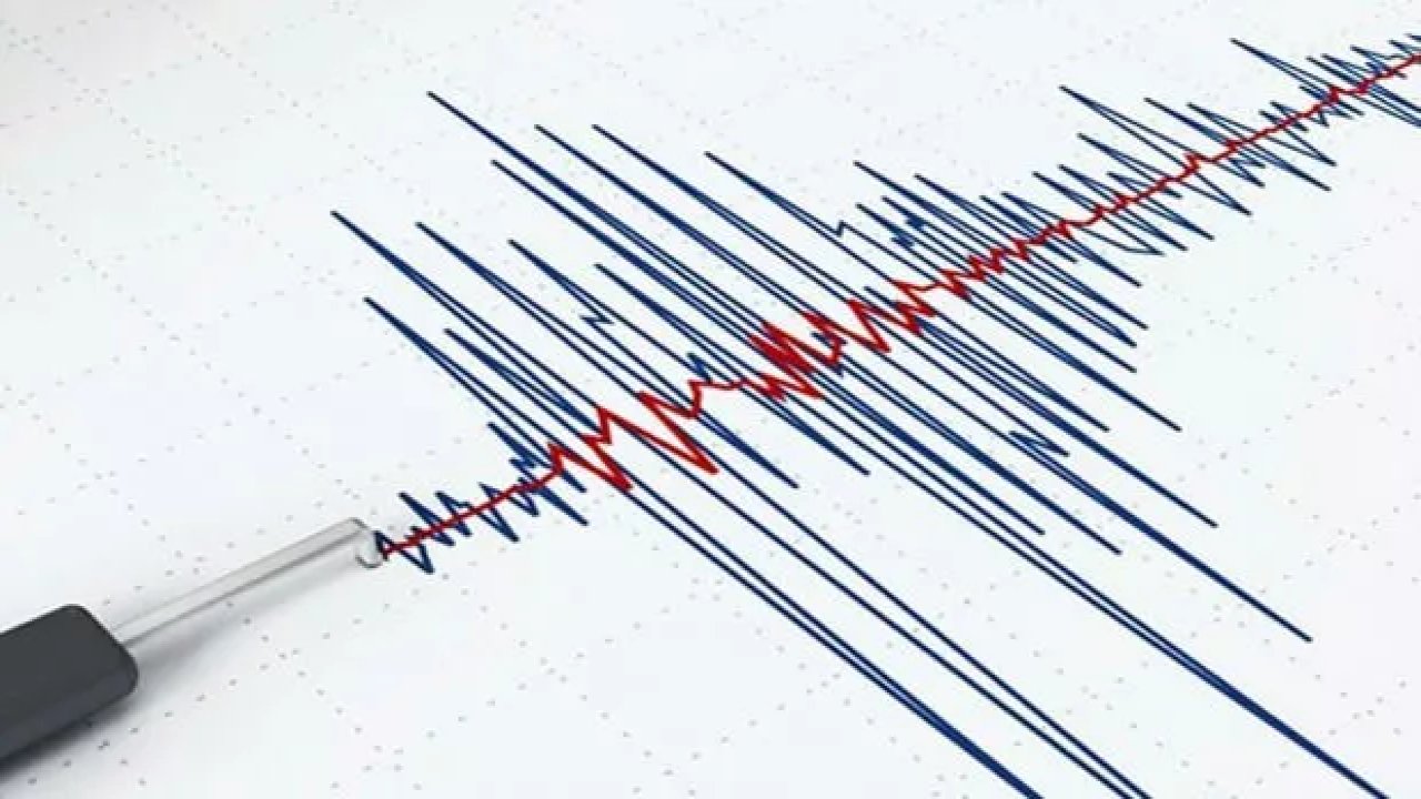 Son Dakika! Ege'de Depremler Devam Ediyor, 4.0 büyüklüğünde deprem oldu