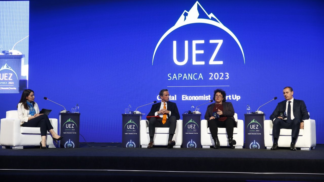 Uez 2023’te Yeni Nesillere Yönelik Sosyal Programlar Ele Alındı