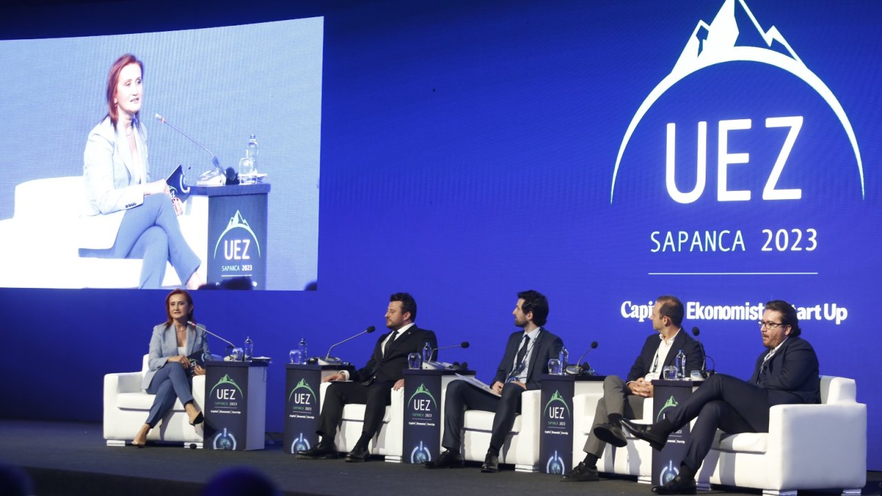 Uez 2023’te İnovatif Ve Rekabetçi İş Alanlarına Adaptasyon Konuşuldu