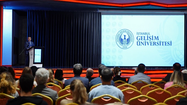 Gelişim Uwe 7. Uluslararası Ekonomi Ve Finans Konferansı Düzenlendi