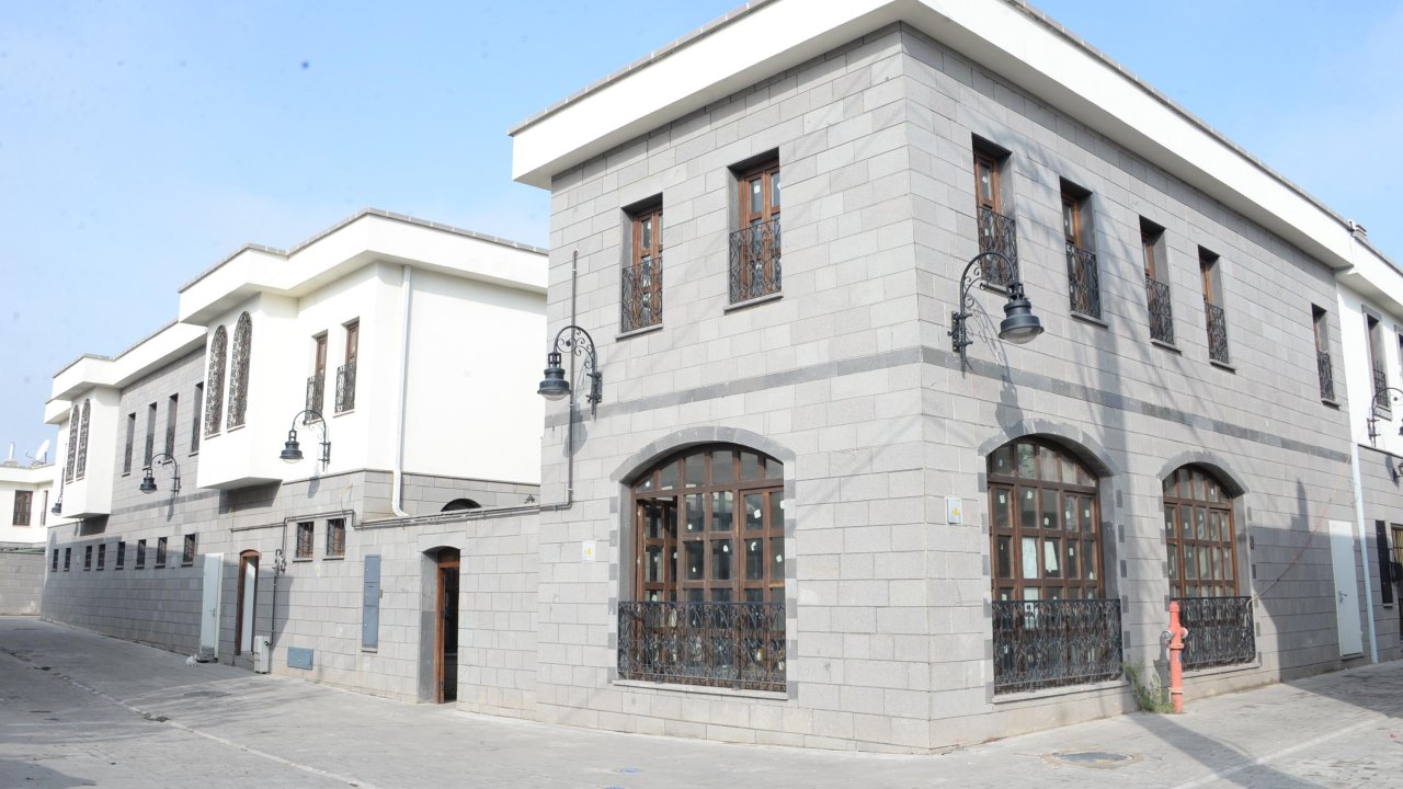 Diyarbakır’da 3 Otel, 12 İşyeri Ve 55 Konut Açık Artırma İle Satışa Çıktı