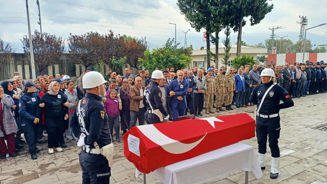 Kırıkkale'de Kaza Sonucu Hayatını Kaybeden Genç Polisin Cenazesi Memleketine Uğurlandı