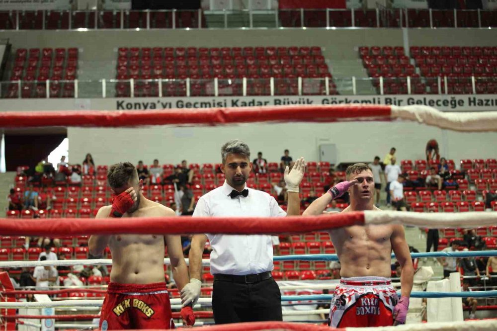 Türkiye Açık Kick Boks Turnuvası Konya'da Başladı: Milli Takım İçin Büyük Mücadele